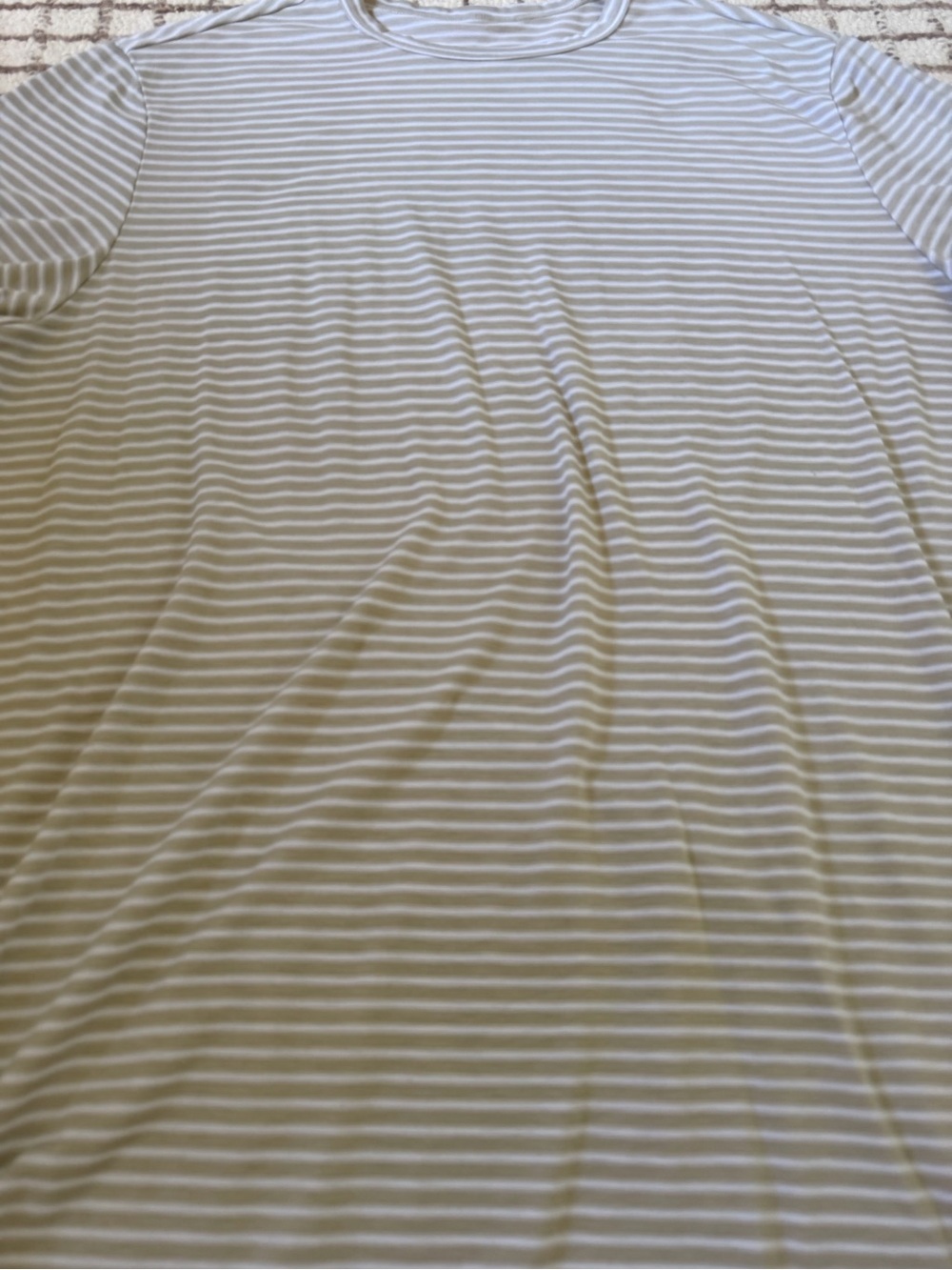 Excellent condition Vuori Tee - Picture 3 of 4